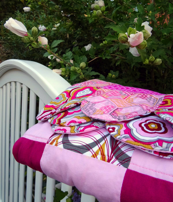 Thread Riding Hood - Lovelorn Mini Quilt Tutorial