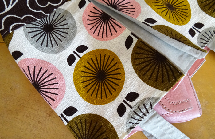 Time Warp Tote - Thread Riding Hood for Cloud9 Fabrics